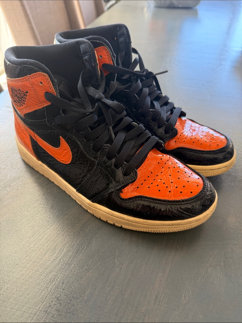 Air Jordan 1 Retro High OG Shattered Backboard 3.0 Men’s Size 9.5 555088-028